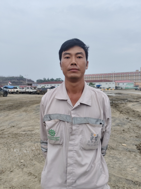 青山原是我身边伴的第一张照片--湖北王婆说媒